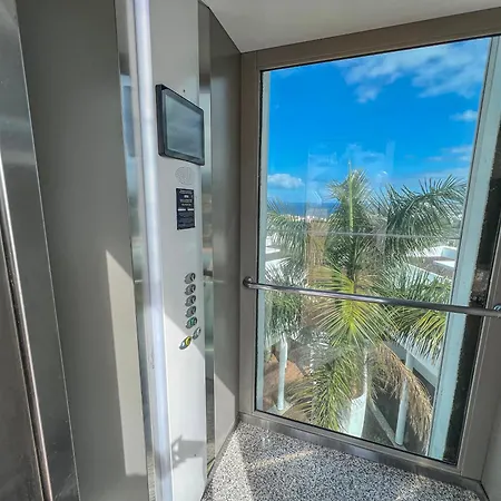 El Paraiso * アデヘ