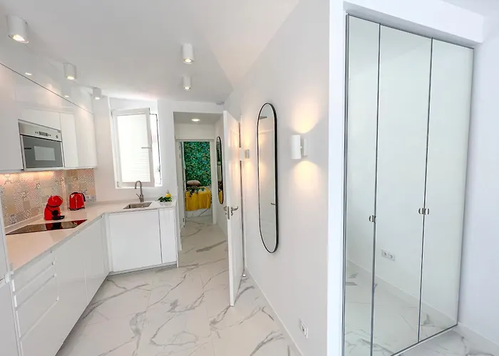 El Paraiso * אדחה